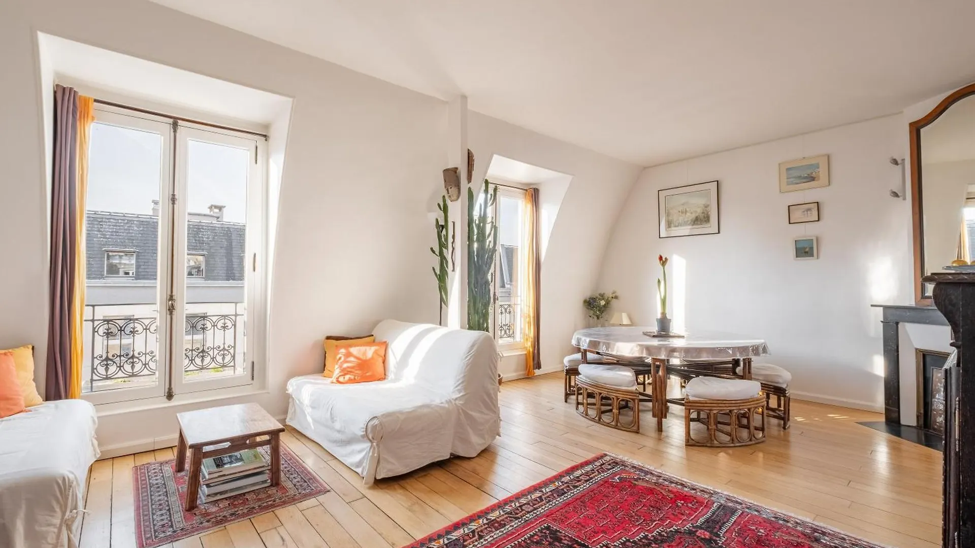 Veeve - Theatre In The Sky Apartment Paris