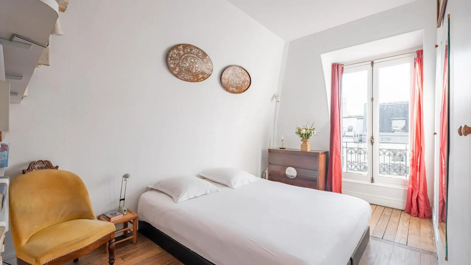Veeve - Theatre In The Sky Apartment Paris