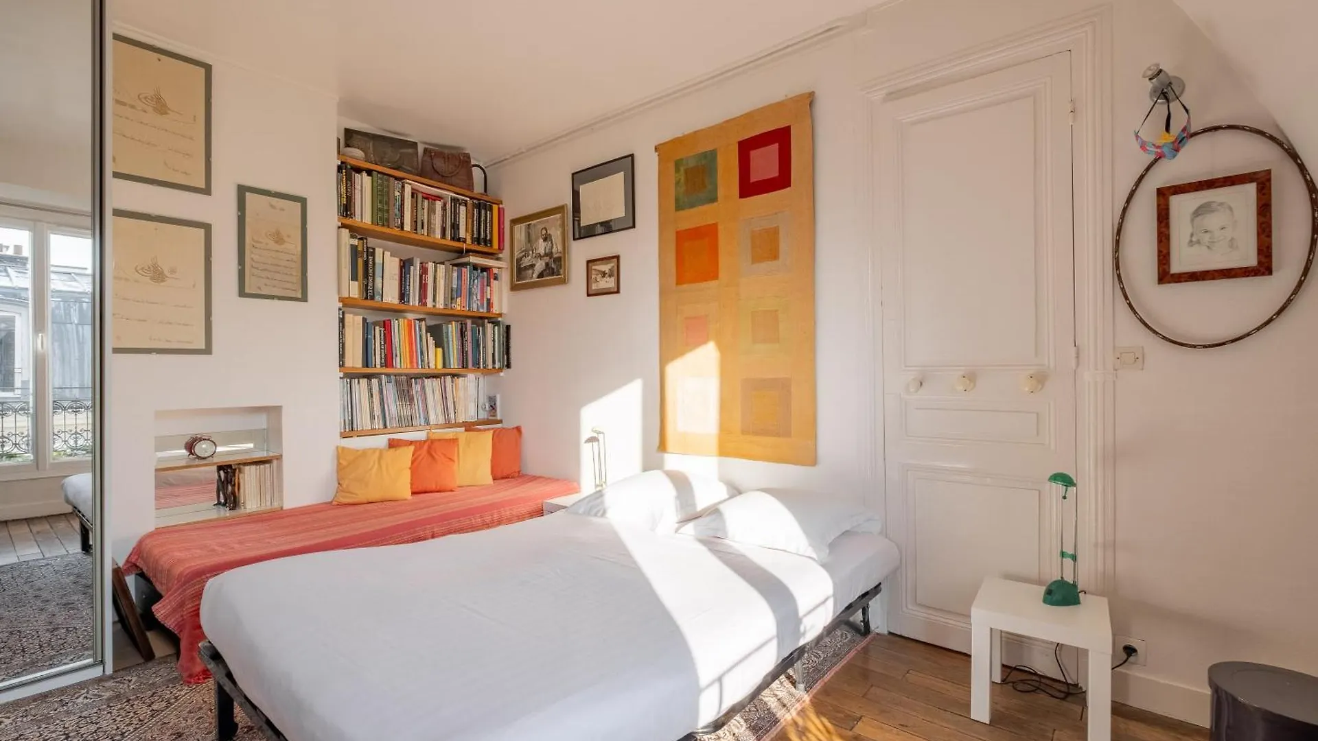 Veeve - Theatre In The Sky Apartment Paris